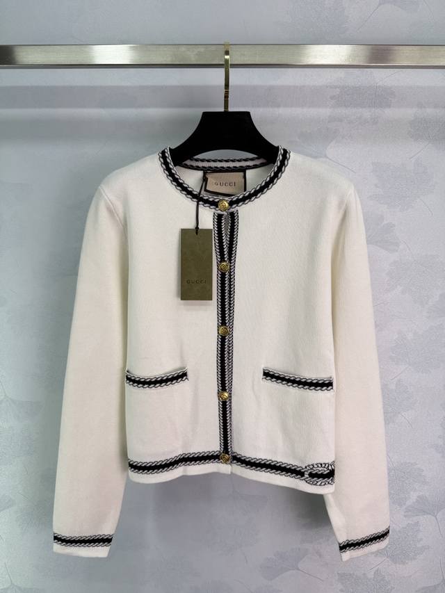 Gu*2025 Early Autumn New Style Knitted Cardigan Classic Black and White Stripes