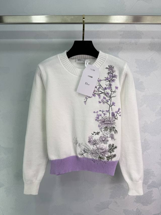 Dio*2025 Early Autumn latest series Exquisite purple floral embroidery on the ch