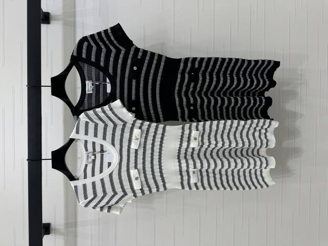 New original high-end quality Chane* 2025 early autumn latest series! Striped kn
