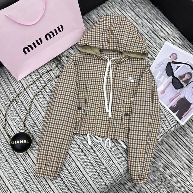 Strongly recommend the 25th year early spring and summer series Miu* new plaid h