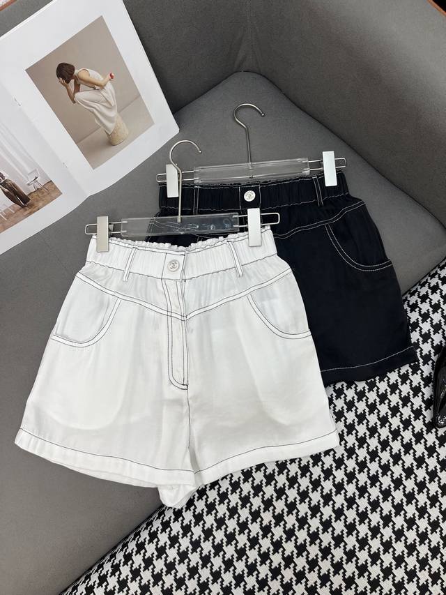 Chane* 25Ss new shorts with exposed stitching, simple and elegant, two colors an