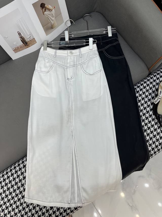 Chane* 25Ss new style skirt with visible stitching, hem slit, simple and elegant