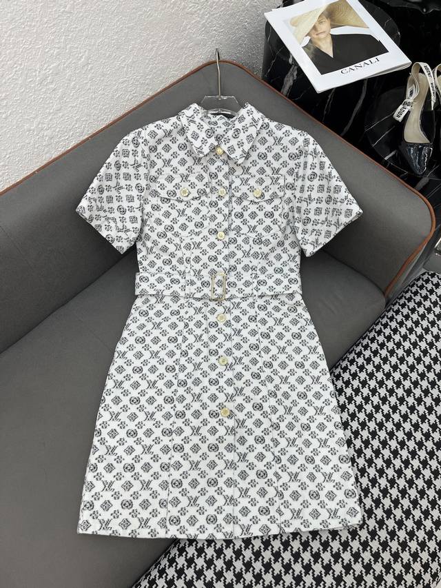 Louis Vuitto* 25Ss new lapel dress old flower print denim fabric decoration fash