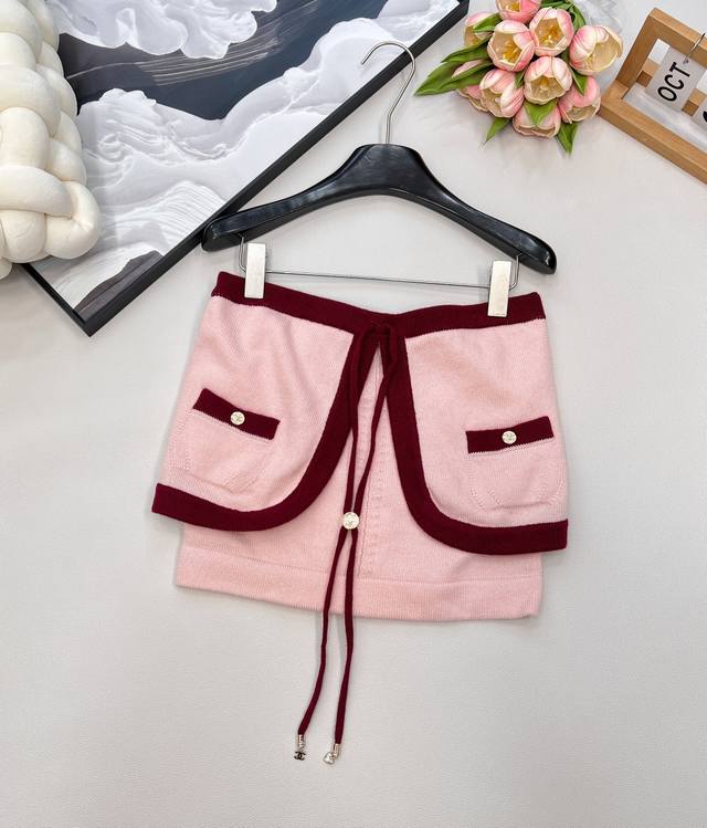 Chanel2025 new lace-up contrasting knitted tube top, customized Yb cashmere yarn