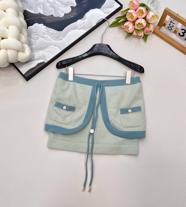 Chanel2025 new lace-up contrasting knitted tube top, customized Yb cashmere yarn