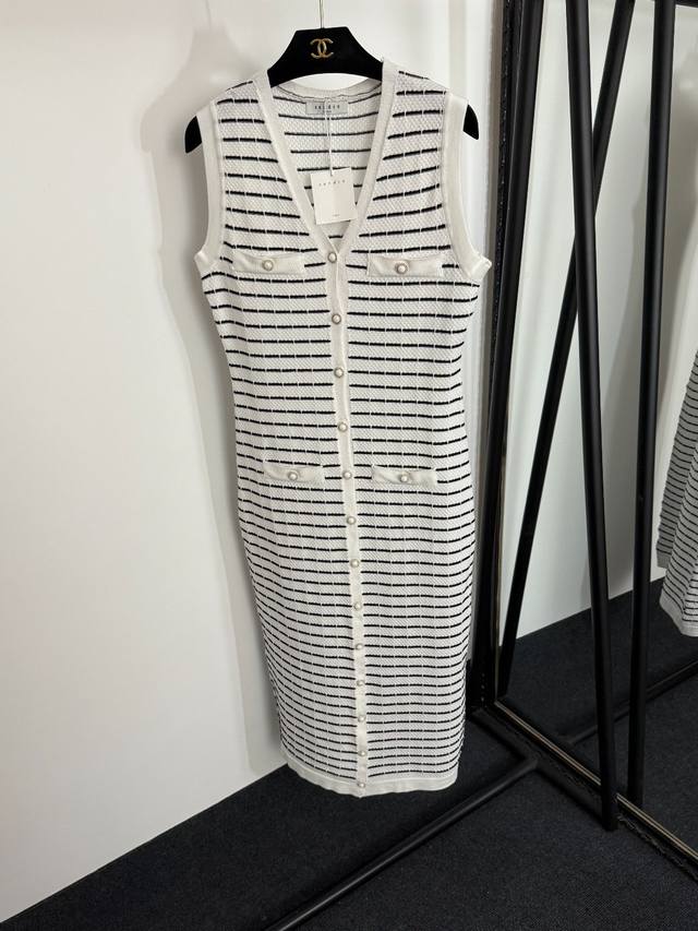 Style No. 20254067 Sandr* New Diamond Pearl Single-breasted V-neck Striped Knit