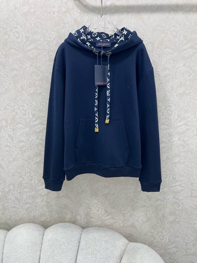 Louis Vuitto*25 New hooded lettered sweatshirt series are now available. Customi