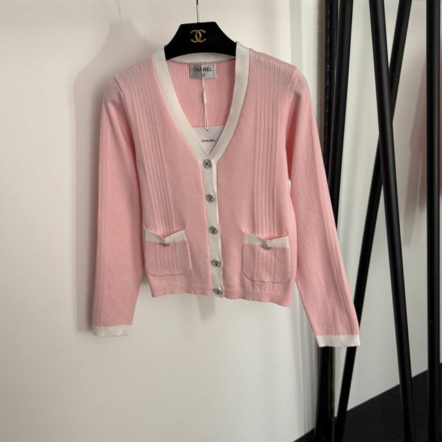 Style No. 20254042 Chane* new style button V-neck long-sleeved knitted cardigan