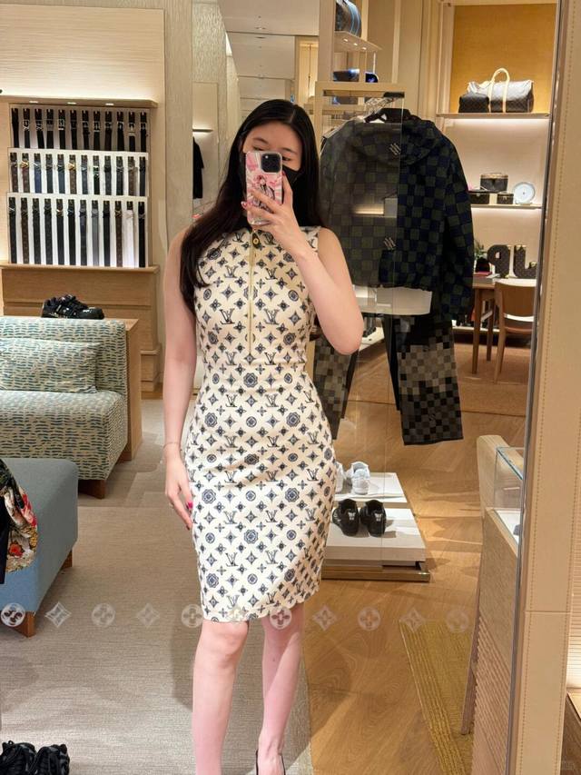Louis Vuitt*N 25Ss Spring and Summer new classic full print old flower dress ح E