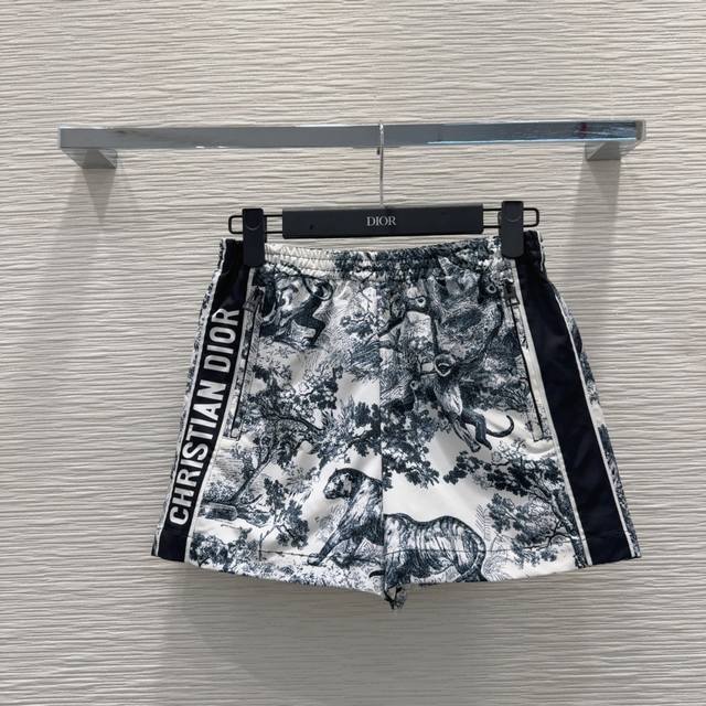 Christian Dio*2025Ss The new zoo Jouy print is simple yet luxurious. The workman