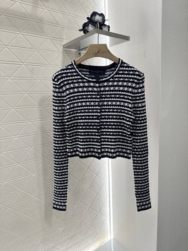Louis Vuitto*2025 New arrivals Crochet knitted cardigan Customized Yb wool yarn