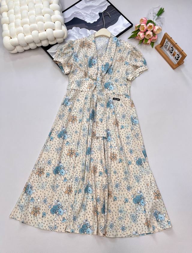 Miumiu2025 new lace-up floral retro dress, customized Yb imported twill silk mat