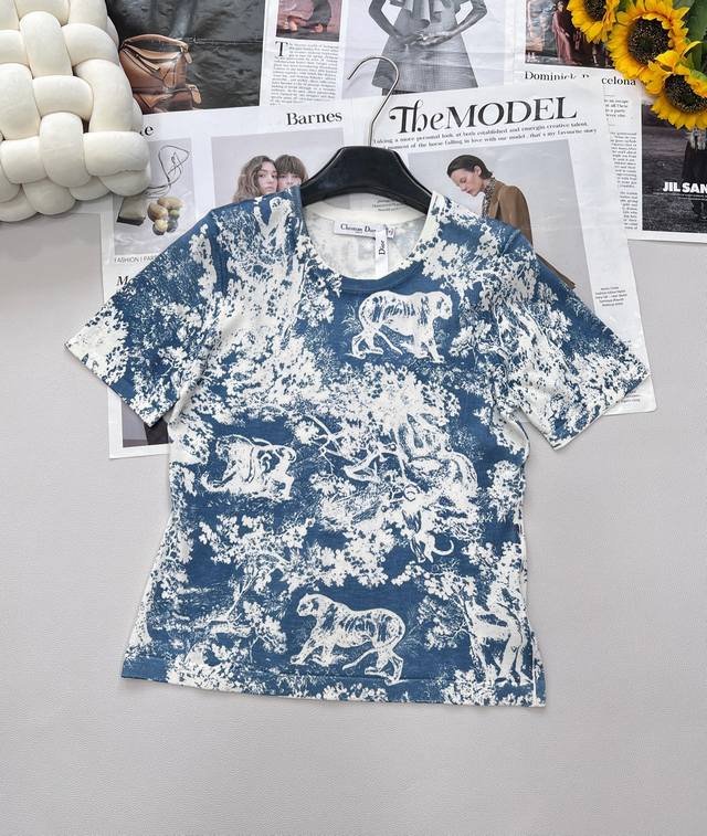 Dior's new animal jungle print knitted short sleeves, with full-length heavy pri