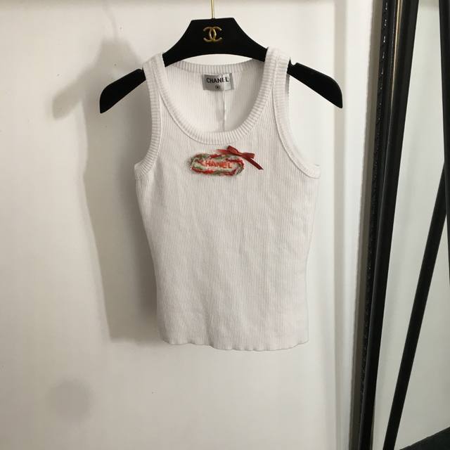 Style No. 20251681 Chane* new Chanel beaded logo bow knitted vest, white, black