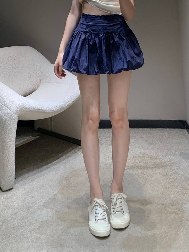 Miumi* 25Ss new spring and summer letter embroidered high waist flower bud pleat