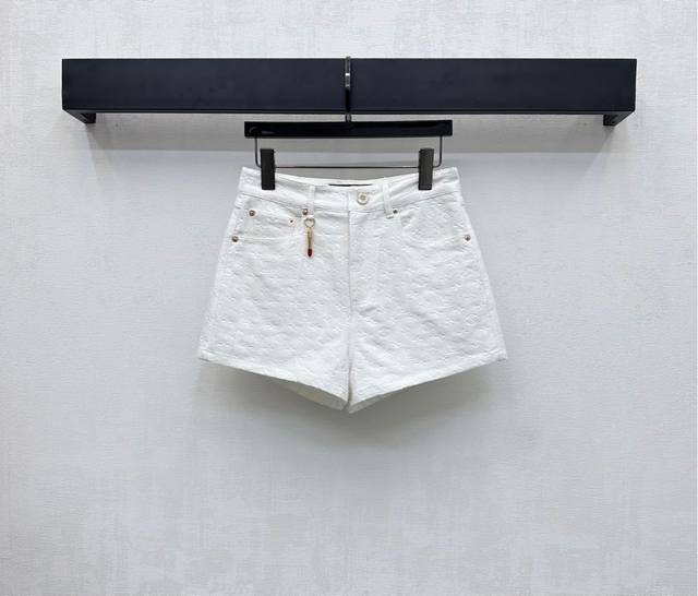 Louis Vuitto*2025 New Arrivals Embossed Denim Shorts Customized Yb Imported Twil