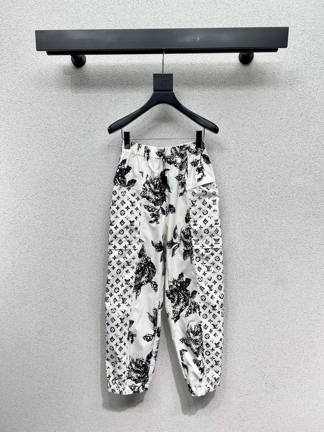 L Home printed hooded jacket + trousers are available separately! High-end and f
