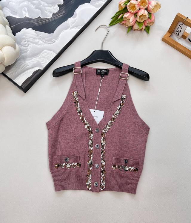 Chanel2025Ss new beaded knitted vest, customized Yb wool yarn weaving, delicate