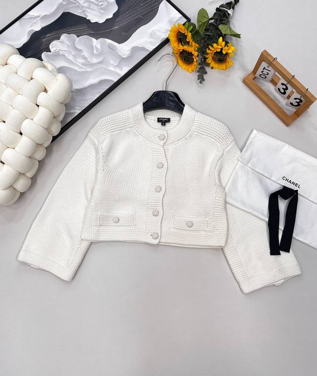 Chanel25A Handicraft series short silhouette knitted cardigan, exclusive Yb deve