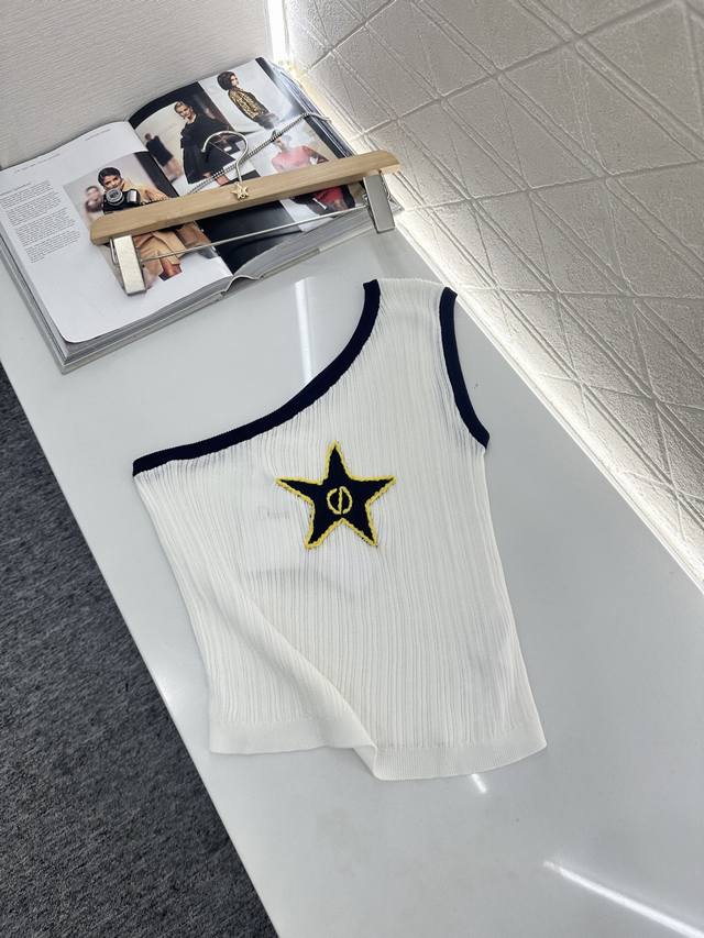 Dio*2025 New arrivals Five-pointed star off-shoulder knitted vest Customized Yb
