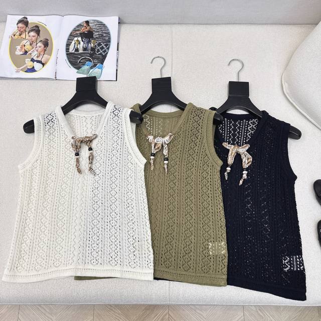 Miu 25Ss The latest spring and summer cashew flower scarf decorated sleeveless k