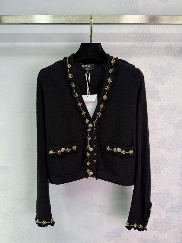 Chane* The latest collection for early fall 2025! Beaded flower knitted cardigan