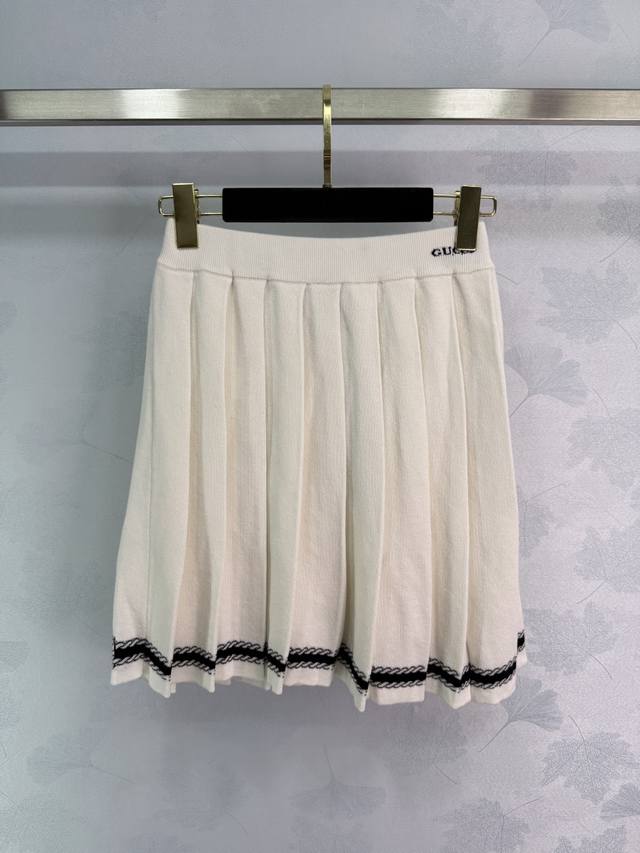 Gucc* 2025 Spring and Summer New Series! College Style Knit Skirt! Custom wool b