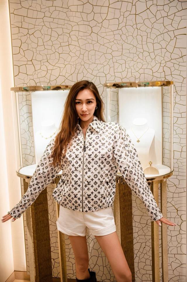 Louis Vuitt*N 25Fw Early Autumn new Logo printed zipper jacket | Exclusive high-