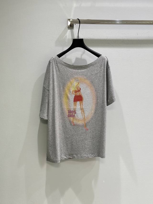 25Ss New summer style! The T-shirts are printed with a retro-style female image,