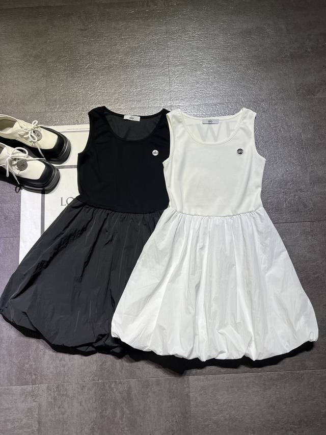 Alo hot-selling vest spliced mini skirt is out, the body is super good-looking,
