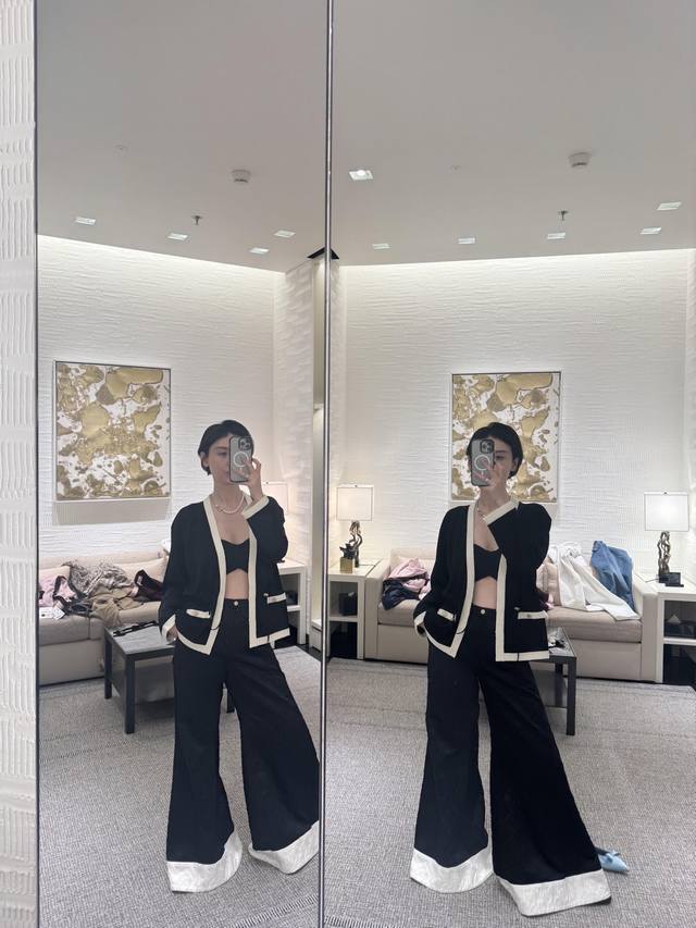 Chane* 25A High-end Handicraft Series New Black and White High-end Colorblock Fl