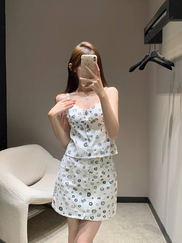 vest skirt Chane* 25Ss new spring and summer printed denim camisole + skirt set