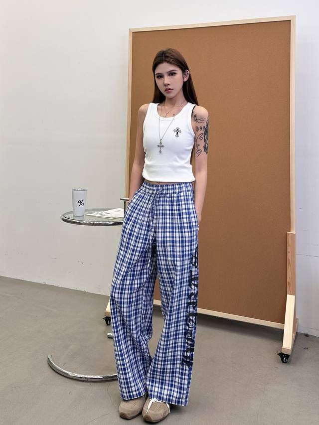 Chloe Hearts | New casual pants, garment washing and garment printing process,