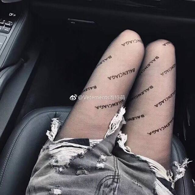 Style No. Balenciag* Flocked stockings, counter price, you can't buy them yet,