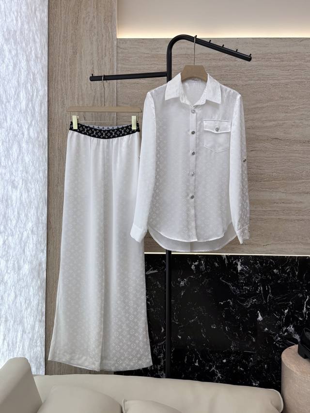Xz0112# New suit Lv 100% acetate letter jacquard long-sleeved shirt trousers sui