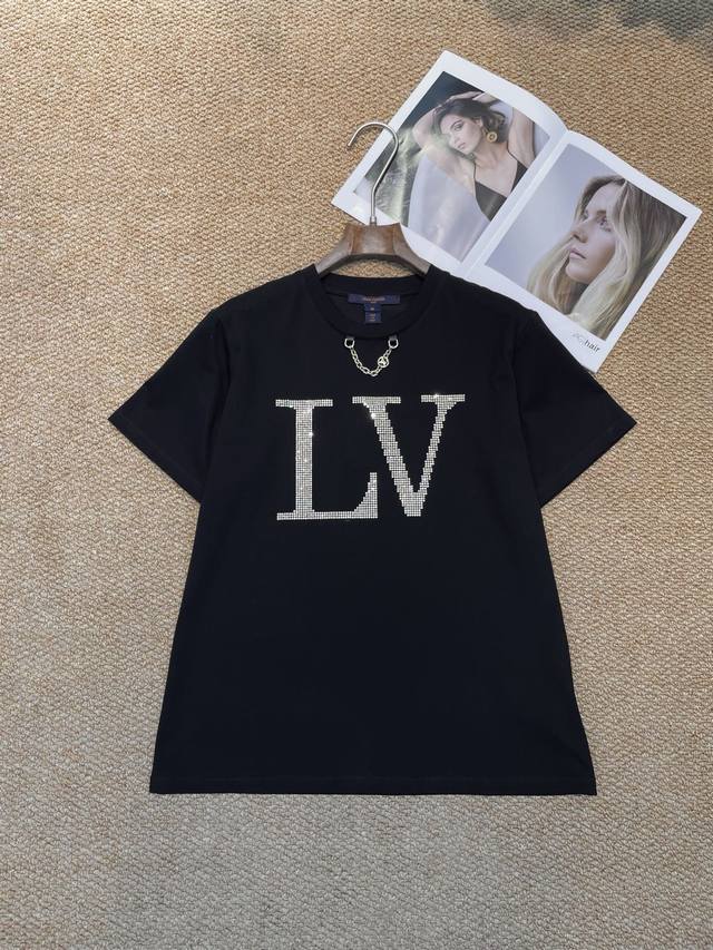 Lv new T-shirt, 3D three-dimensional tailoring makes you look slim and not bloat