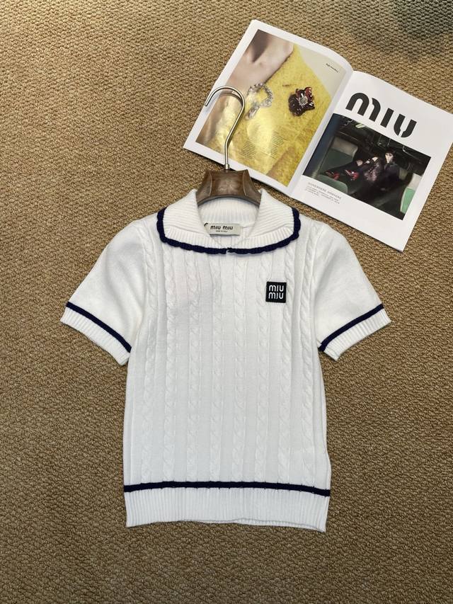Miumiu new knitted short sleeves, soft and anti-pilling fabric, machine washable