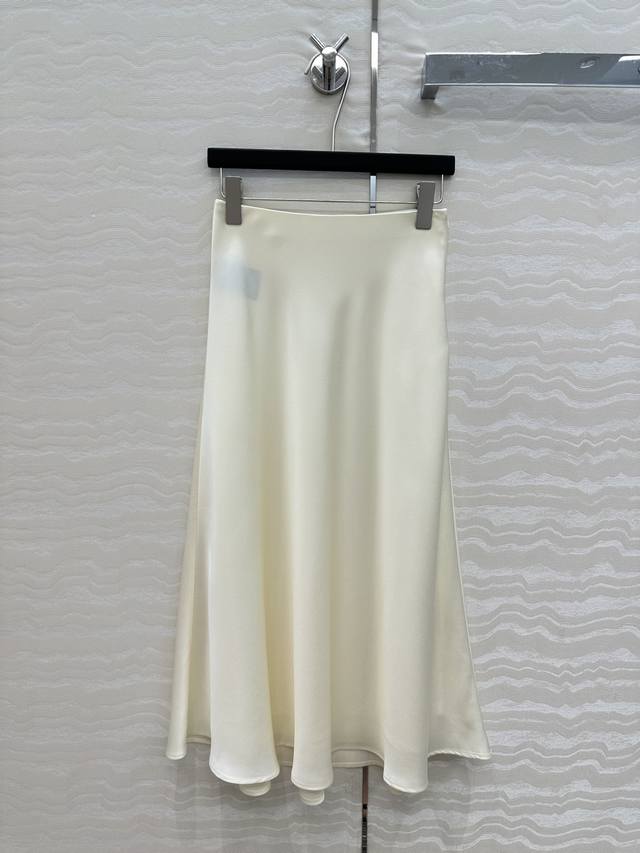 Exclusive first release of original quality Tm minimalist outfit! Long-term mer