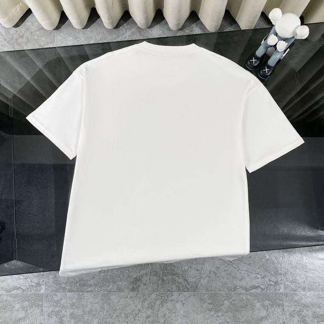 Loewe L0Ewe classic minimalist solid color pocket embroidery round neck short-sl