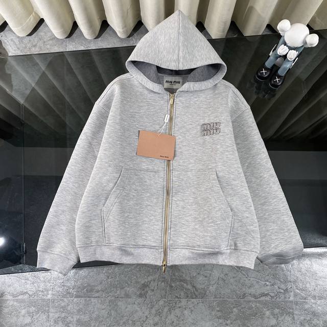 Miumiu 2025 new zipper hoodie cardigan sweater unisex sweater jacket It is Miumi