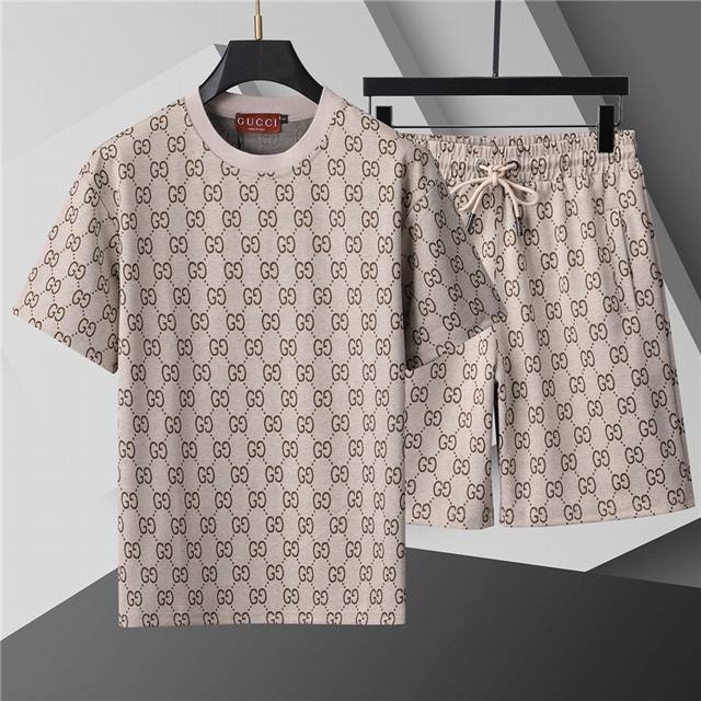 2025 Spring and Summer New T-shirt. Early Spring New Men's Round Neck Classic Lo