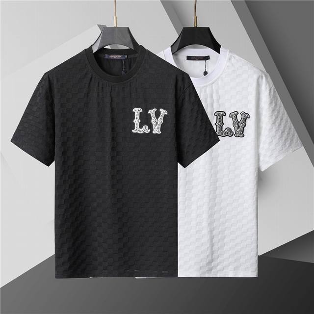 2025 Spring and Summer New T-shirt. Men's round neck classic Logo T-shirt uses i