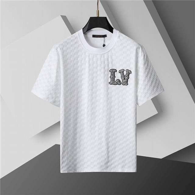 2025 Spring and Summer New T-shirt. Men's round neck classic Logo T-shirt uses i