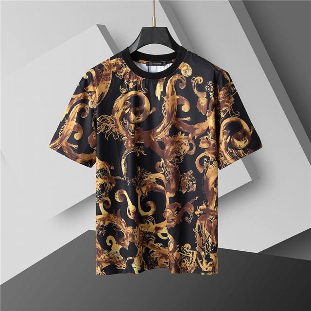 2025 Spring and Summer New T-shirt. Men's round neck classic Logo T-shirt uses i