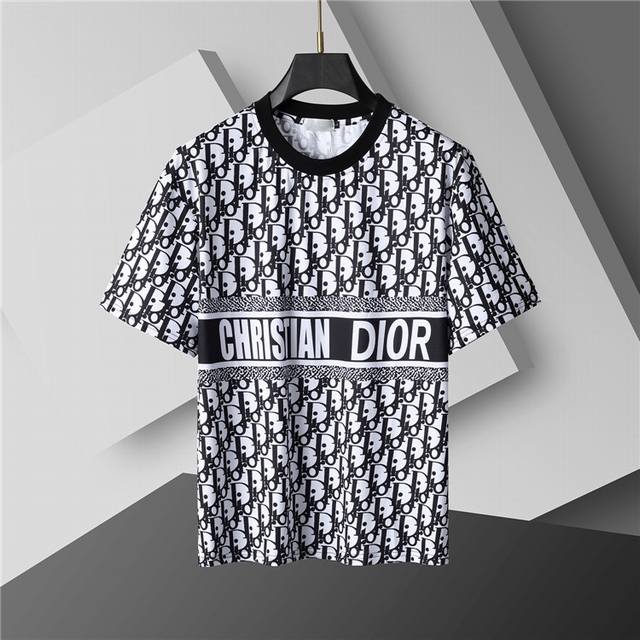 2025 Spring and Summer New T-shirt. Men's round neck classic Logo T-shirt uses i