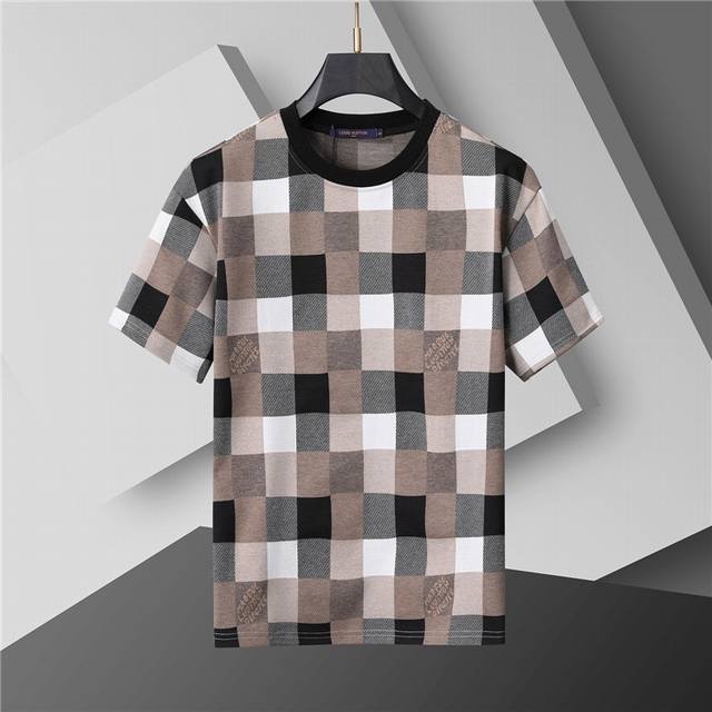 2025 Spring and Summer New T-shirt. Men's round neck classic Logot shirt uses im