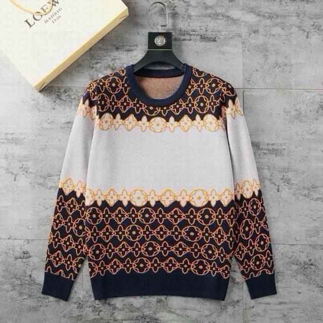 Autumn and winter long-sleeved sweater Style number: 2606 Main Color: black, roy