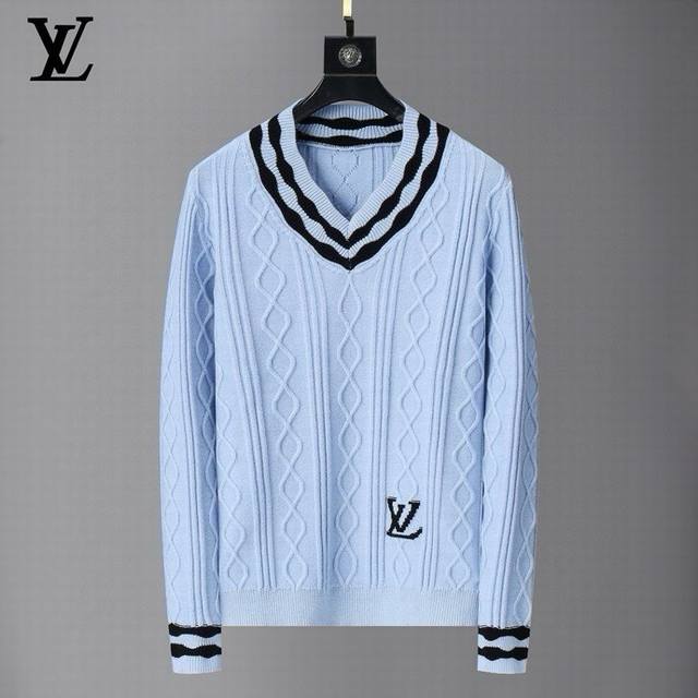 New sweater Style number: 3123 Main Color: black, blue Size: M