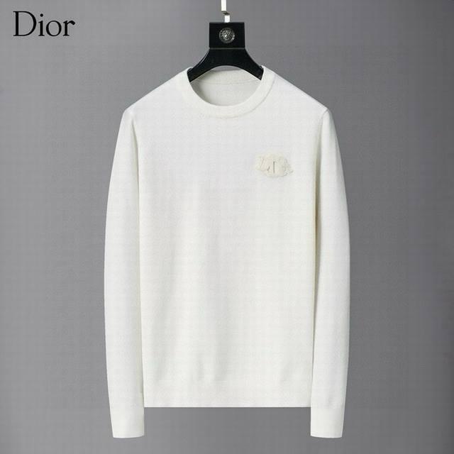New sweater Style number: 3119 Main Color: black, white Size: M