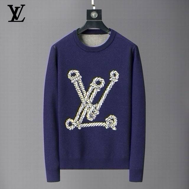 New sweater Style number: 3113 Color: black, royal blue Size: M